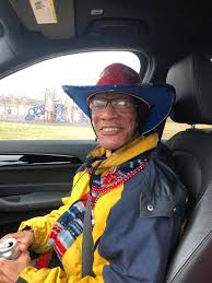 8016 east brainerd rd suite b chattanooga, tn 37421 united states of america. Sandy The Flower Man Popular Chattanoogan Local Passes Away Wtvc
