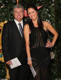 Former australian test cricketer stuart macgill was kidnapped and held for ransom by an alleged criminal group in a shocking attack at his home on sydney's north shore. Lce6lq9t4z7zxm