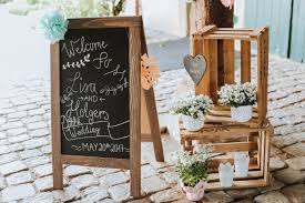 Bunte Diy Hochzeit Im Gut Schwarzerdhof Mit Espressobar Diy Hochzeit Sektempfang Hochzeit Hochzeit