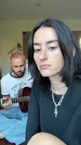 Simon Says Verso 2: Divertida Diversión en Juego