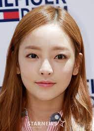 Goo Ha Ra And Boyfriend Maintain Silence Four Days After Assault And Legal Charges Goo Hara Medium Length Hair Styles Goo