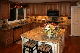 Open Layout Idea Maple Kitchen Cabinets With Burnt Sugar Glaze Like The Color Combos Plus There Is That Maple Kitchen Cabinets Maple Kitchen Tuscan Kitchen