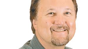 Crist: 10 year age difference is no good for teen