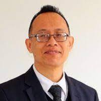 Dr. Fernando Luis Tam Wong