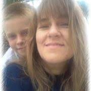 Eva Olszewski (evieeaz)