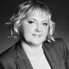 Sylwia Tkaczyk's Instagram, Twitter & Facebook