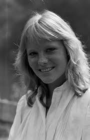 Happy 43rd birthday Melissa Fumero aka Amy Santiago the second best  Character behind Jake Peralta in Brooklyn Nine Nine hope you have a  wonderful birthday 🎂🎉🎈today