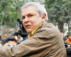 Post: ¡Ampay, Castañeda!: Aparecen cheques del doble sueldo del alcalde  limeño (y no fue un error administrativo)