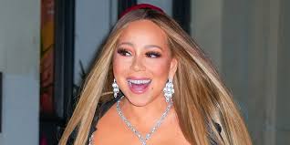 Mariah Carey Has Legit Epic Legs In A High-Slit Gown And Pumps In These Pics