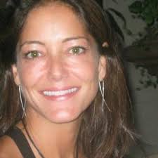 Tracy Redwood (@luxuryglassdoor)