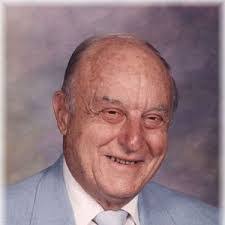 Samantha Lanphere's Instagram, Twitter & Facebook