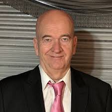 Kenneth Denning's Instagram, Twitter & Facebook