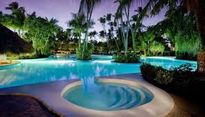 Luxus Pool Hier Ist Ein Kleiner Pool Fur Garten All Inclusive Honeymoon Honeymoon Deals Best Honeymoon Destinations