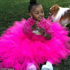 Cardi B Dresses Daughter Kulture In A Pink Tutu On Her 2nd Birthday Cardi B Girl Outfits Teenage Fashion Outfits
