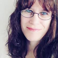 Amazon.com: The Secret Service of Tea and Treason (Dangerous Damsels):  9780593547267: Holton, India: Books