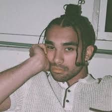 Adam Snow's Instagram, Twitter & Facebook