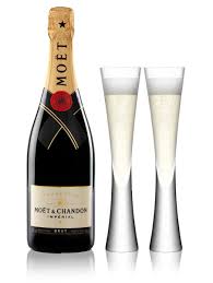 Order online personal or corporate champagne gift baskets to your friends, family, or business partners in europe. Buy Moet Chandon Champagne Lsa Moya Champagne Flutes
