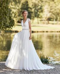 Få 11.000 endnu en bride wedding dress lace button stockvideo på 23.98 fps. Wedding Dresses New 2021 Collection Alma Novia