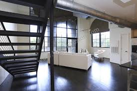 Bu konaklama tesisi new orleans şehrinin new orleans i̇ş merkezi semtinde new orleans jazz ulusal tarihi parkı yakınlarında bulunmaktadır. Gotham Lofts Lofts In Houston 77007 River Oaks Lofts Houston