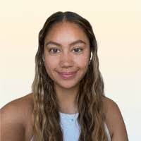 Madeline Bacon's Instagram, Twitter & Facebook