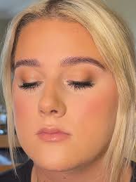 Shannon Mackay Makeup & Beauty