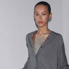 Sheeny Velasco - Eyes that Hypnotize & a Body that Begs