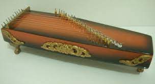 Kecapi adalah alat musik tradisional berasal dari sunda. 12 Alat Musik Melodis Tradisional 3 Pengertian Dan Gambarnya Silontong