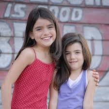 Pin By Wey O O On Damelio Baby In 2020 Rare Photos Famous Girls American Girl