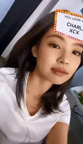 Blackpink S Jennie Had The Best Reaction To Her Celebrity Lookalike Kpoplover
