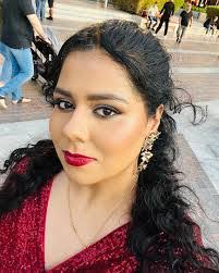 Sahar Khan's Instagram, Twitter & Facebook