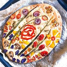 Verena Lugert On Instagram Zum Muttertag Gibt S Blumen Aus Paprika Und Zwiebeln Auf Einer Kostlichen Focaccia Die Food Food And Drink Recipes