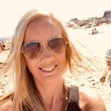 Polly Buck (@PollyBuck)