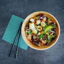 Bobun Crevettes Et Nems Maison Legers A Ma Facon La Cerise Sur Le Maillot Recette Bo Bun Alimentation Nems Crevette