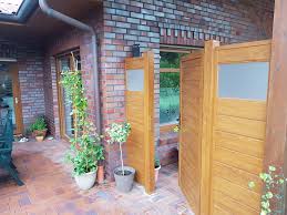 Sichtschutzzaun Bausatz Zum Selber Bauen Aus Fensterkunststoff In Holzdekor Mit Tur Sichtschutzzaun Sichtschutz Mit Tur Terrasse Zaun