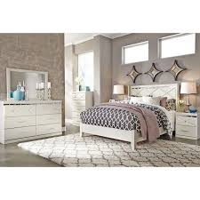 Quality selection of king size master bedroom sets, and queen size master bedroom sets to adorn every home and meet every budget. Mb77 White Contemporary Queen Master Bedroom Set