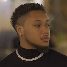 Derrick Whitney (@DerrickWhitney)