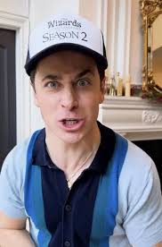 Daryl Dixon Fans Discuss Season 2