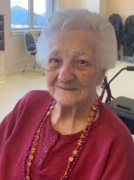 Shirley Lentini's Instagram, Twitter & Facebook