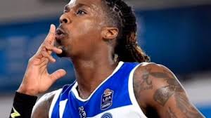 Esperienza, carisma e personalità: la Fortitudo riporta a casa il forte  Centro