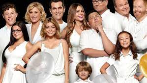 Whether it's the one you start out with, the one you end up with, or the family that. Modern Family Letzte Staffel Beginnt Am 17 September Das Furiose Ende Der Pritchetts Und Dunphys