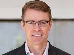 UBS names new head of investments