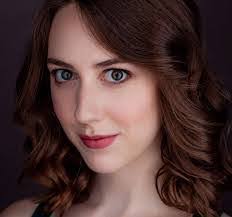 Sarah Deblois's Instagram, Twitter & Facebook