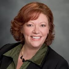 Amy Roehl's Instagram, Twitter & Facebook