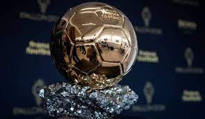 Le champion du monde, qui avait clamé son souhait de gagner le trophée, doit se contenter de la 3e place, comme en 2016. Ballon D Or 2019 Sechster Titel Fur Messi Die Weltfussballerwahl Zum Nachlesen
