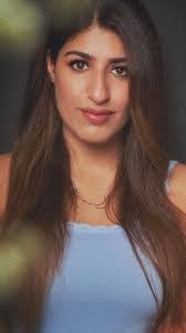 Grace Hsiang's Instagram, Twitter & Facebook