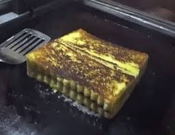 Madhiyun) adalah sebuah kota di provinsi jawa timur, indonesia.kota ini terletak 160 km sebelah barat surabaya, atau 111 km sebelah timur surakarta, jawa tengah. Bali Street Food Roti Bakar Sweet Fried Mini Loaf Steve S Kitchen