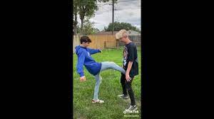 Ballbust: Guy kicks his friend in the balls - ThisVid.com