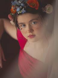 A Day in the Life ✌️ I wake up around 6 am give or take everyday and I rise  by the sun. I only set alarm clocks