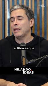 Juan Manuel Charry, abogado colombiano, especializado en Derecho  Constitucional y Ciencia Política, señala que en Colombia parte del  descontento tiene que ver con el parlamento Colombiano. Sin embargo, el  proceso constituyente trató