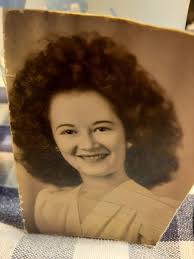 Identify woman from Clermont or Gunder area?